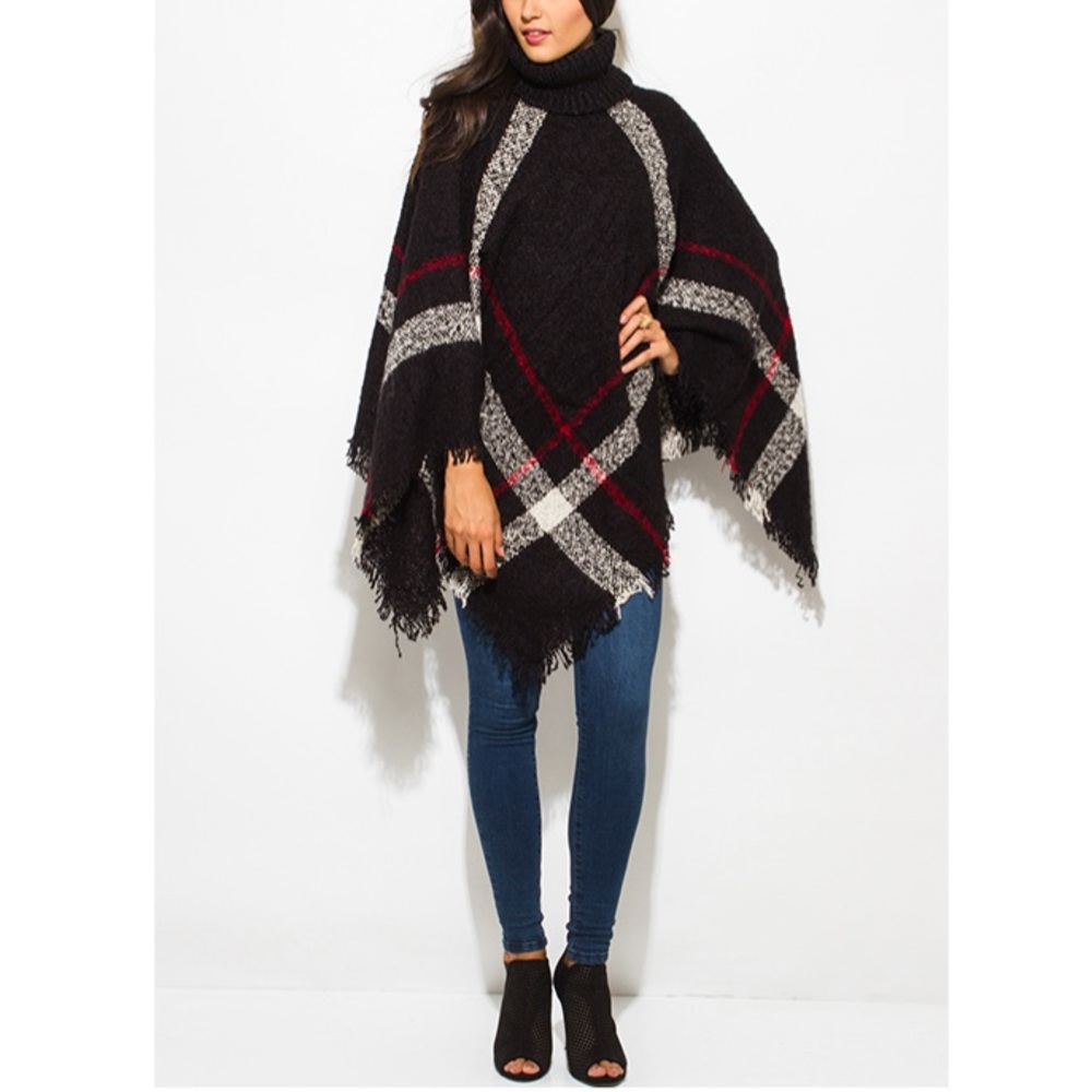 🦋BLACK TURTLENECK PONCHO